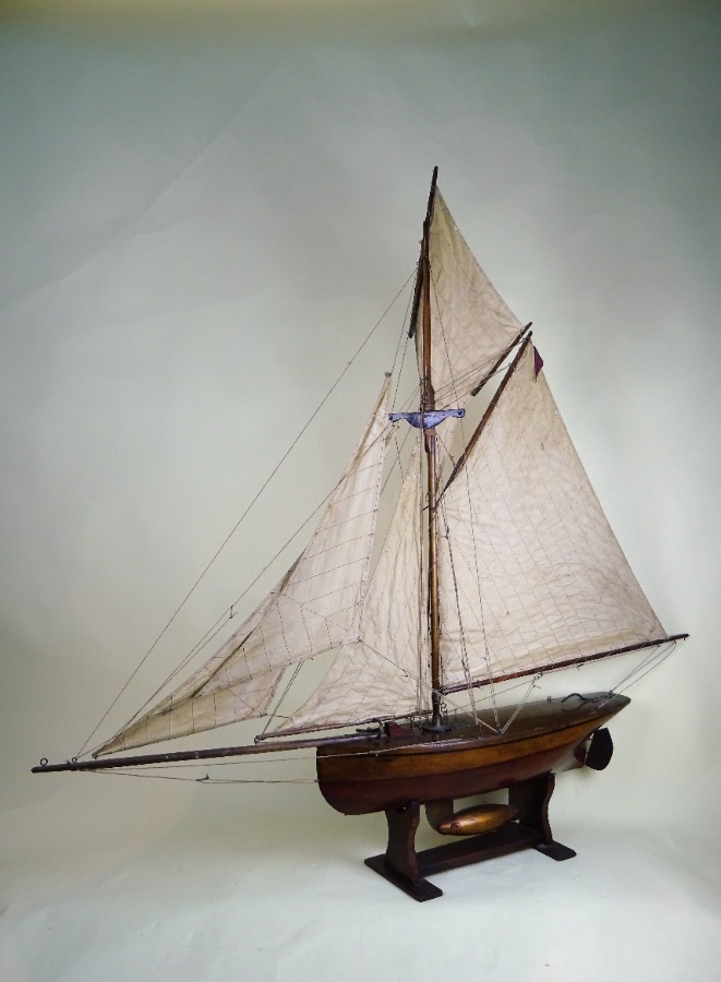 Antique Edwardian Pond Yacht (5).JPG